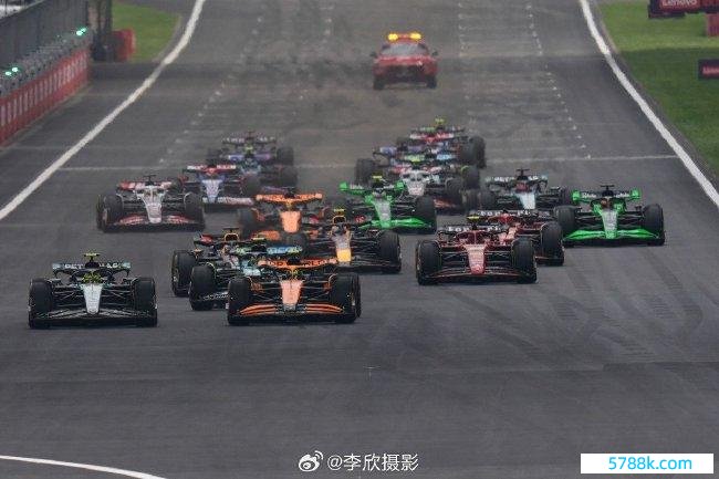 2024年F1中国大奖赛冲刺赛发车斯须